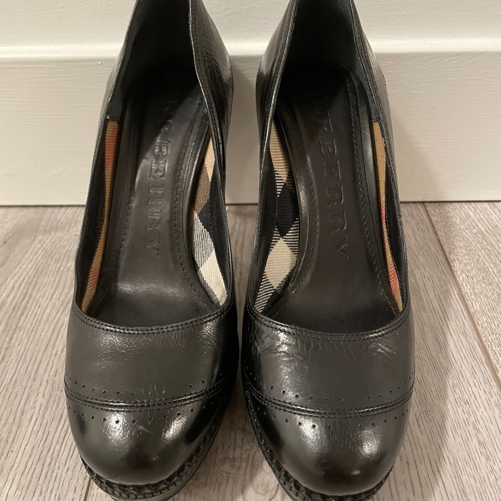 Burberry black heels - size 37